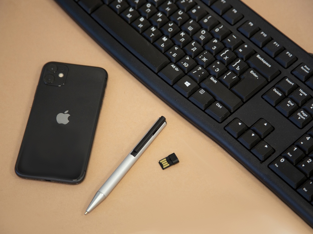 Ручка шариковая металлическая «Jobs» soft-touch с флеш-картой на 8 Гб — изображение 7